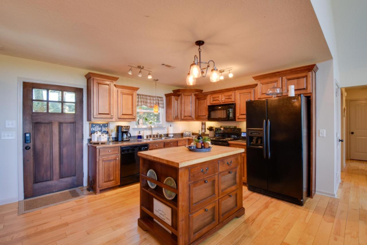 Lakemont Retreat Game Room, Hot Tub, And Mtn Views! エクステリア 写真